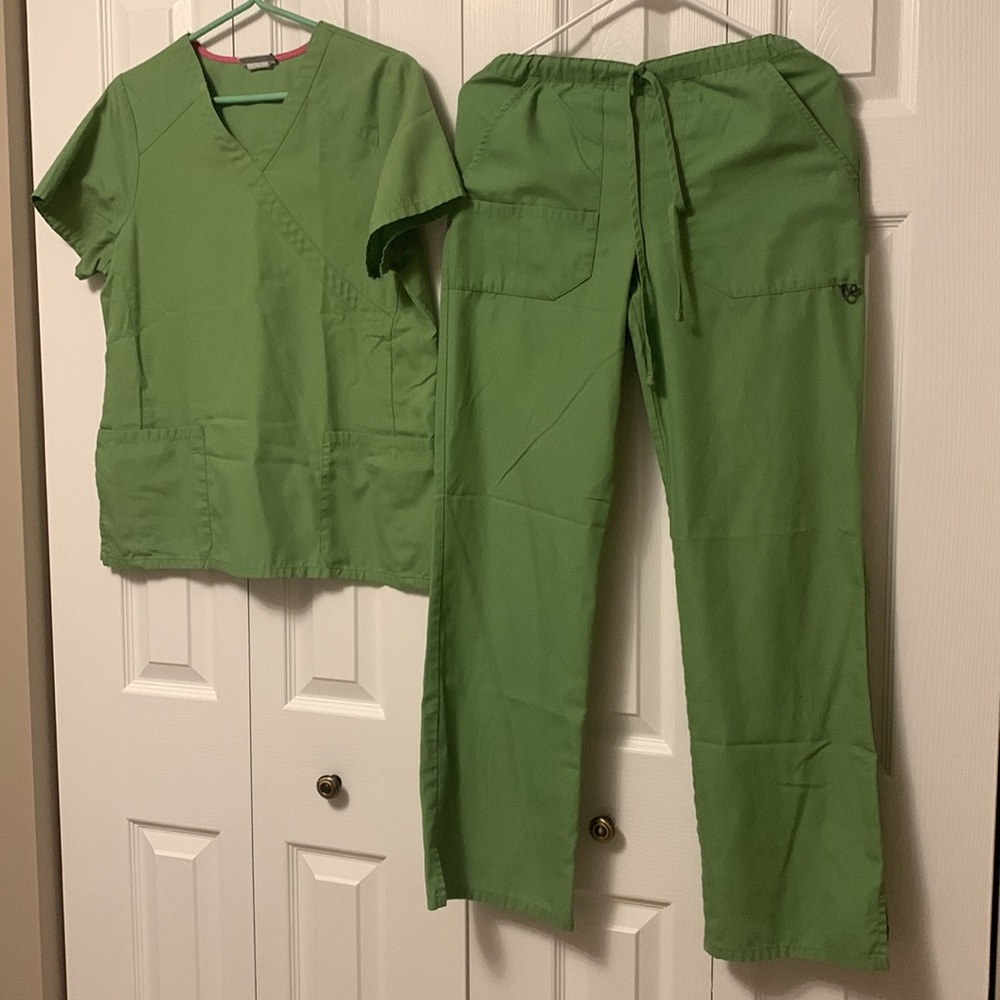 Scrubstar uniform set .